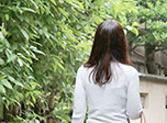 義姉との関係に悩む女性