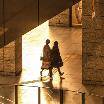恋人との関係が続かず悩む女性