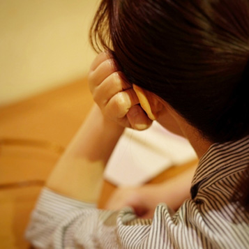 元彼との復縁を願い相談する女性