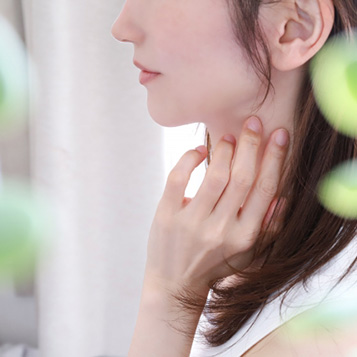心美霊能者が霊視鑑定するイメージ